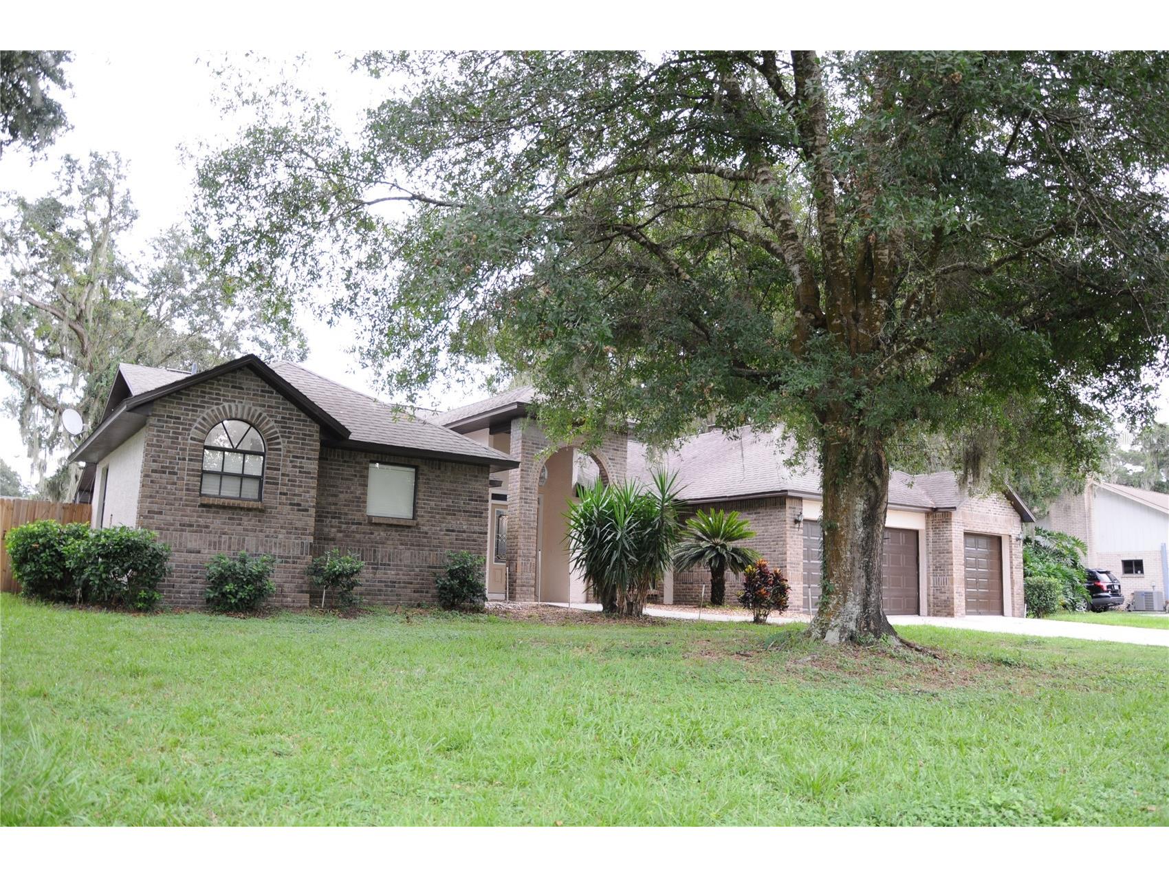 2106 Whitlock Place Dover FL 33527 TB8493968 image4