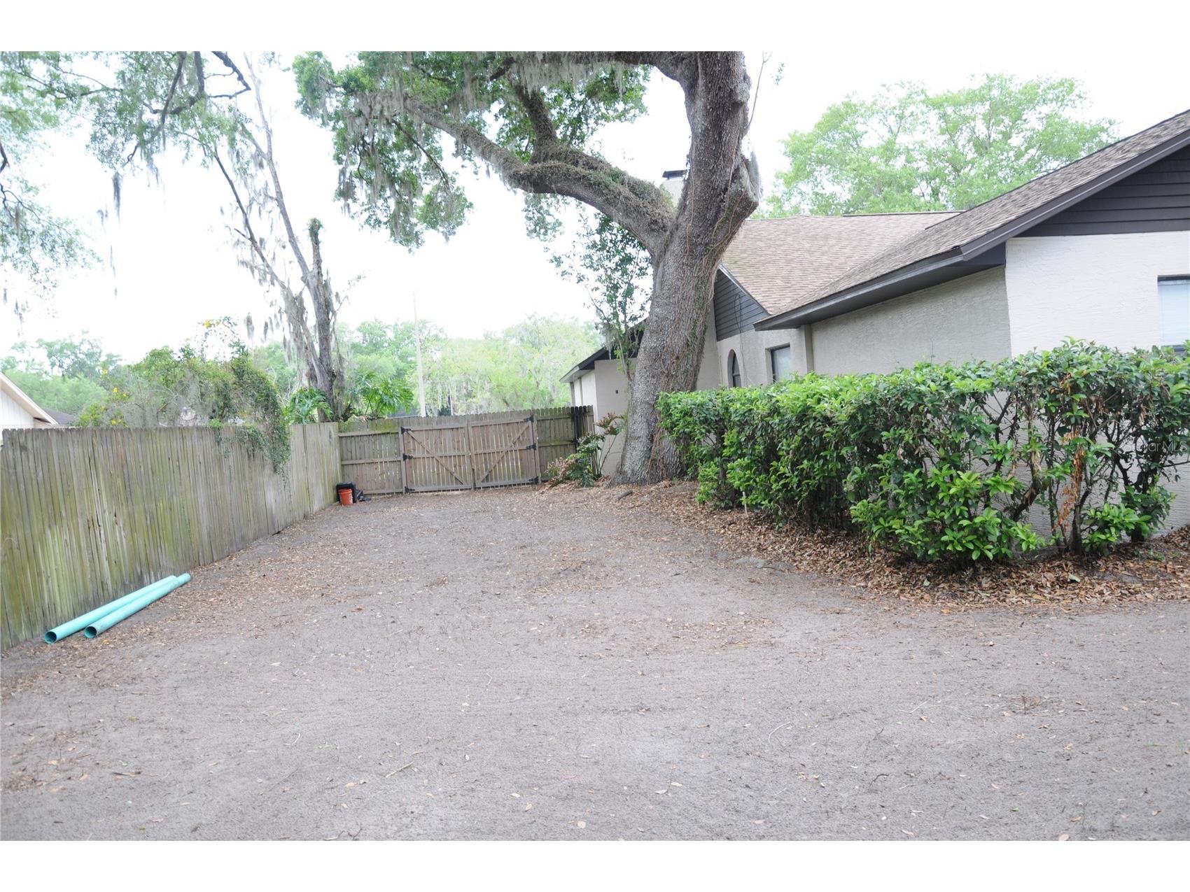 2106 Whitlock Place Dover FL 33527 TB8493968 image81