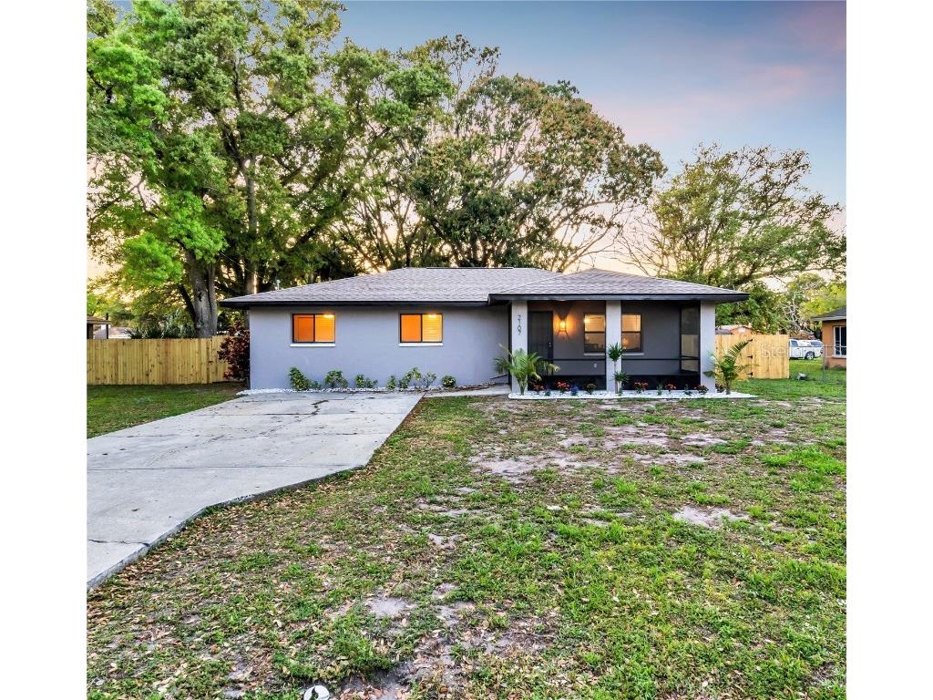 2107 2nd Avenue E Palmetto FL 34221 A4602802 image1