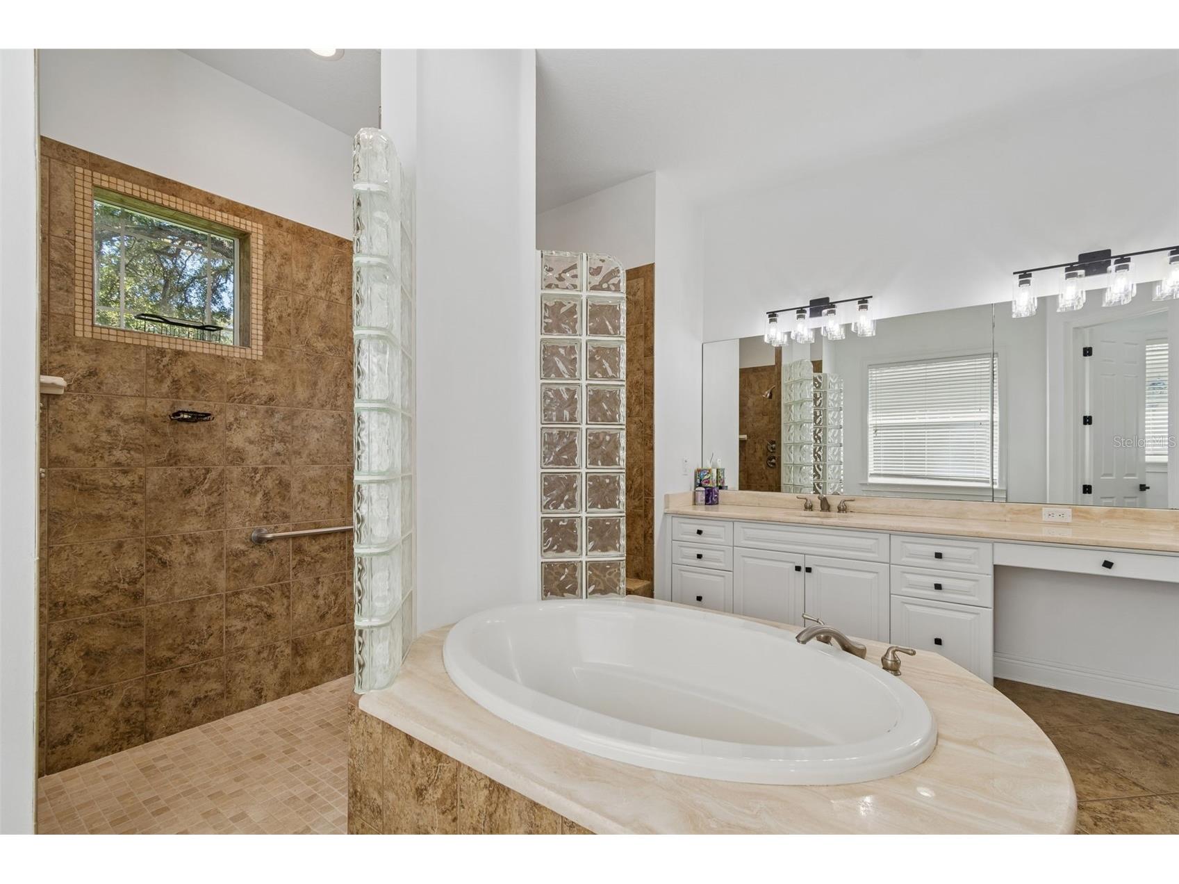 2107 Carroll Landing Drive Tampa FL 33612 TB8518442 image39
