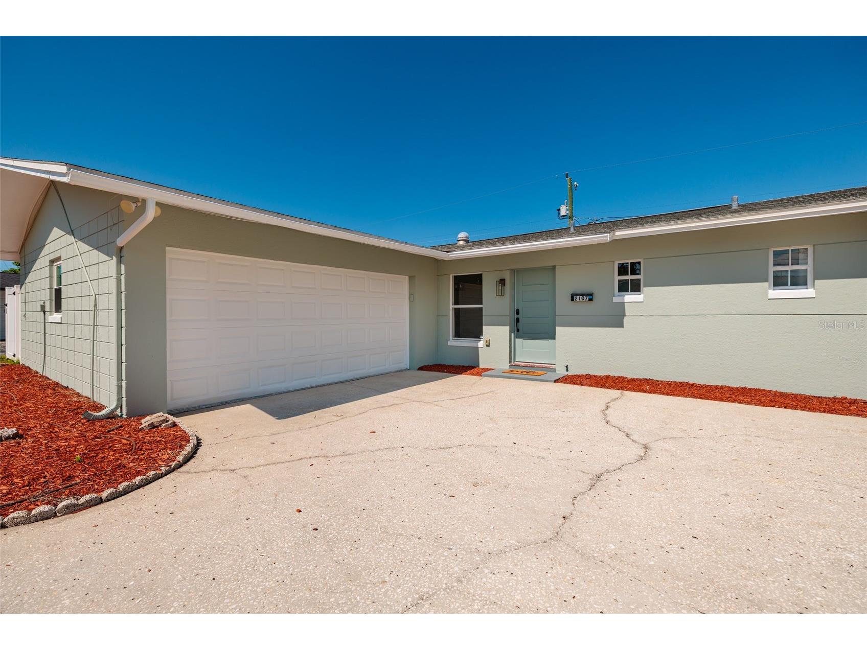 2107 Dolphin Boulevard S Saint Petersburg FL 33707 TB8493434 image10