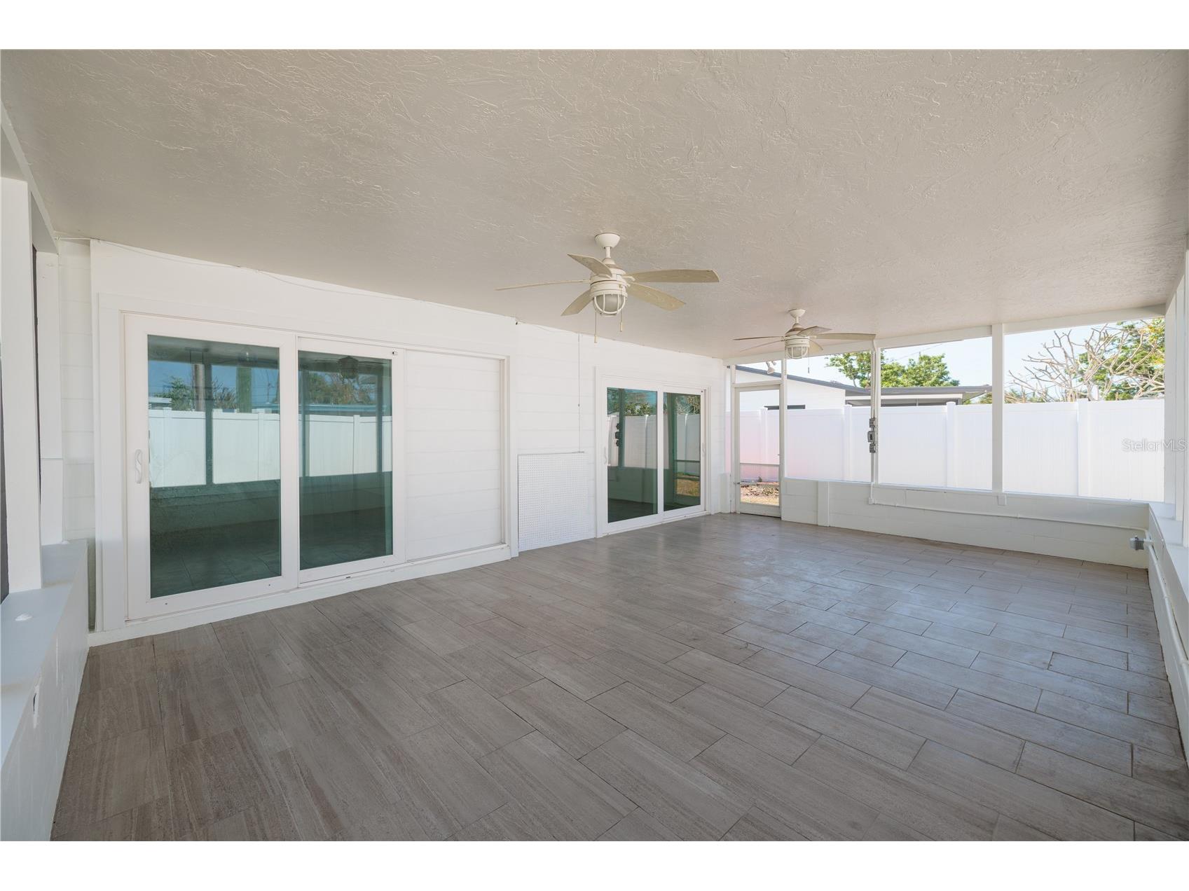 2107 Dolphin Boulevard S Saint Petersburg FL 33707 TB8493434 image16