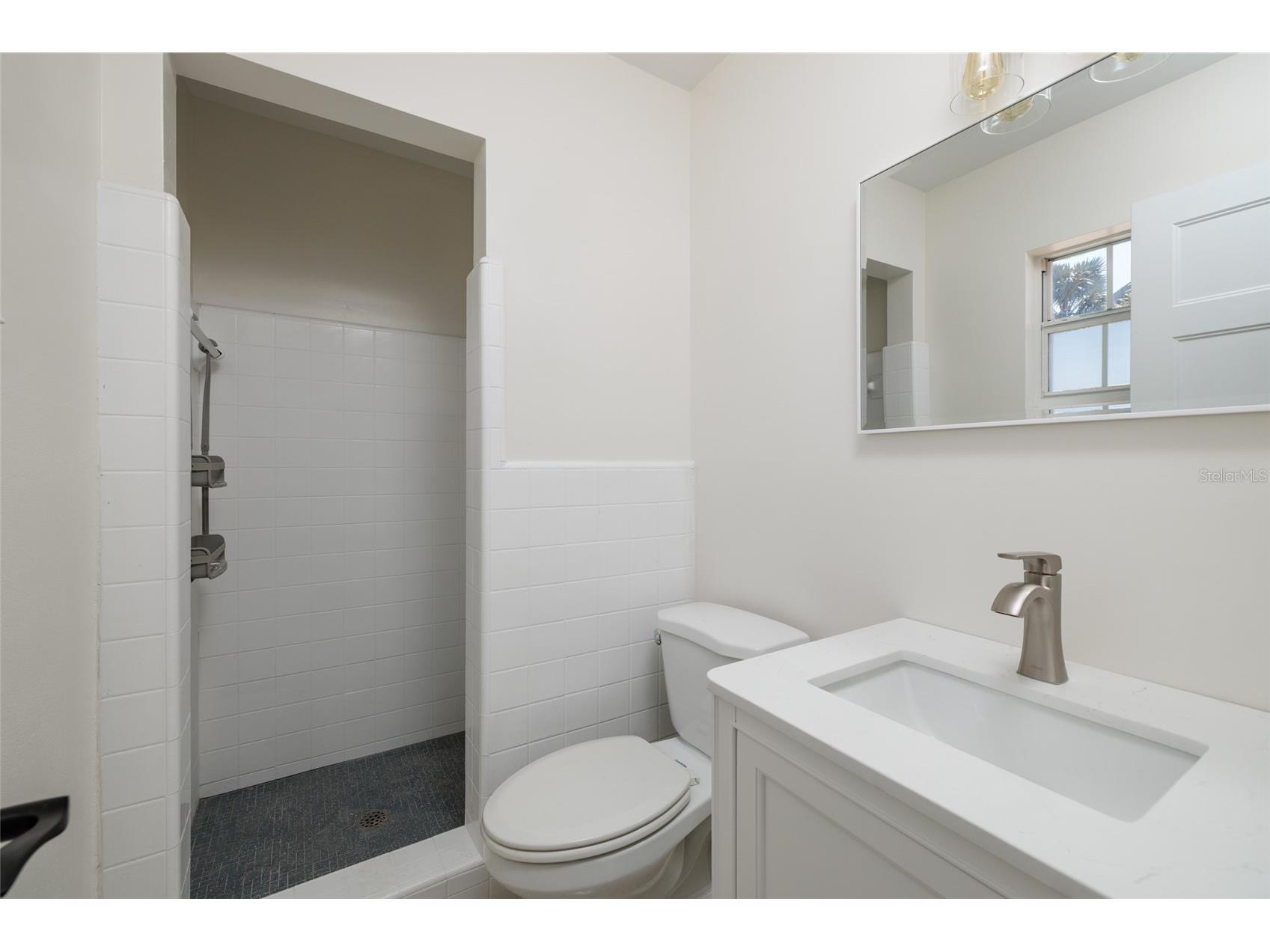 2107 Dolphin Boulevard S Saint Petersburg FL 33707 TB8493434 image19