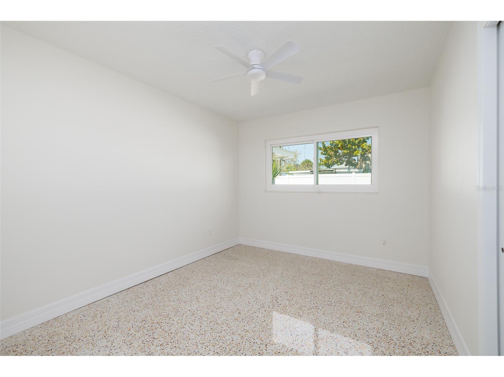 2107 Dolphin Boulevard S Saint Petersburg FL 33707 TB8493434 image23