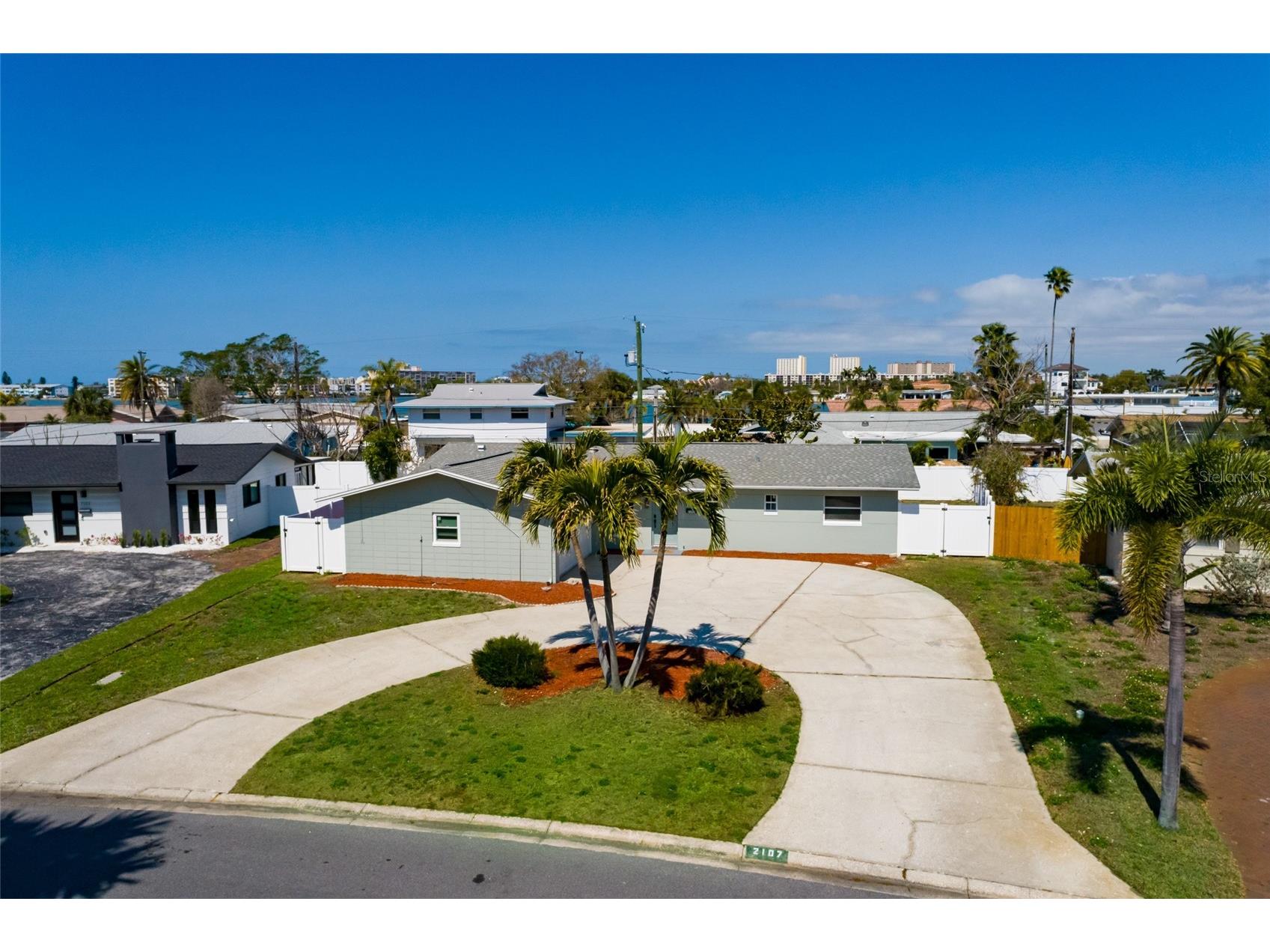 2107 Dolphin Boulevard S Saint Petersburg FL 33707 TB8493434 image28