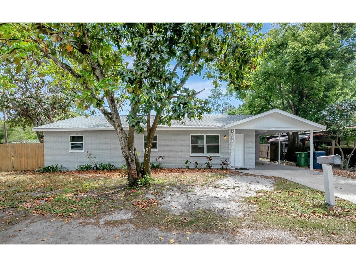 2107 E Lambright Street Tampa FL 33610 TB8373148 image1