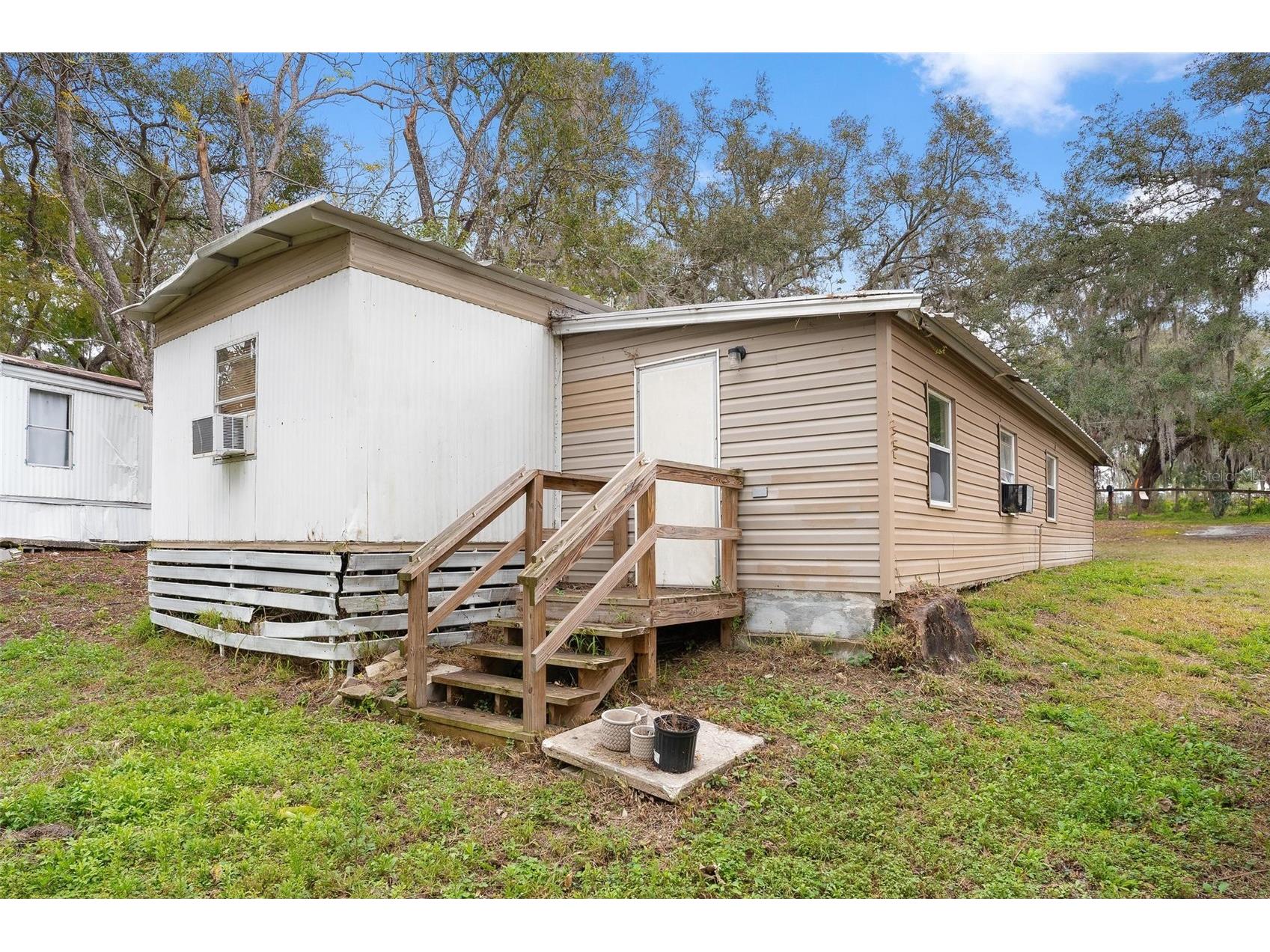 2107 Hialeah Avenue Leesburg FL 34748 G5092050 image1