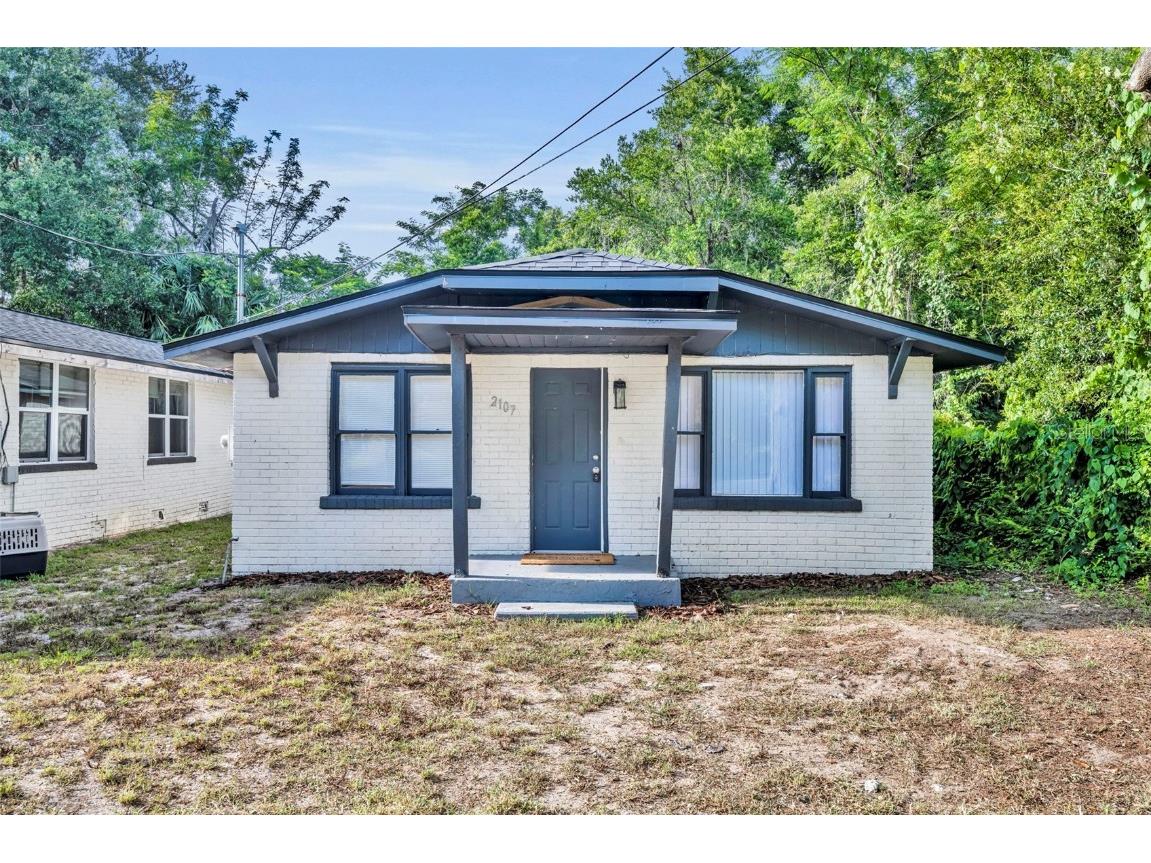 2107 Hollywood Avenue Eustis FL 32726 O6319552 image1