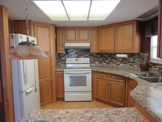 2107 Palma Sola Boulevard #8 Bradenton FL 34209 A4692415 image2