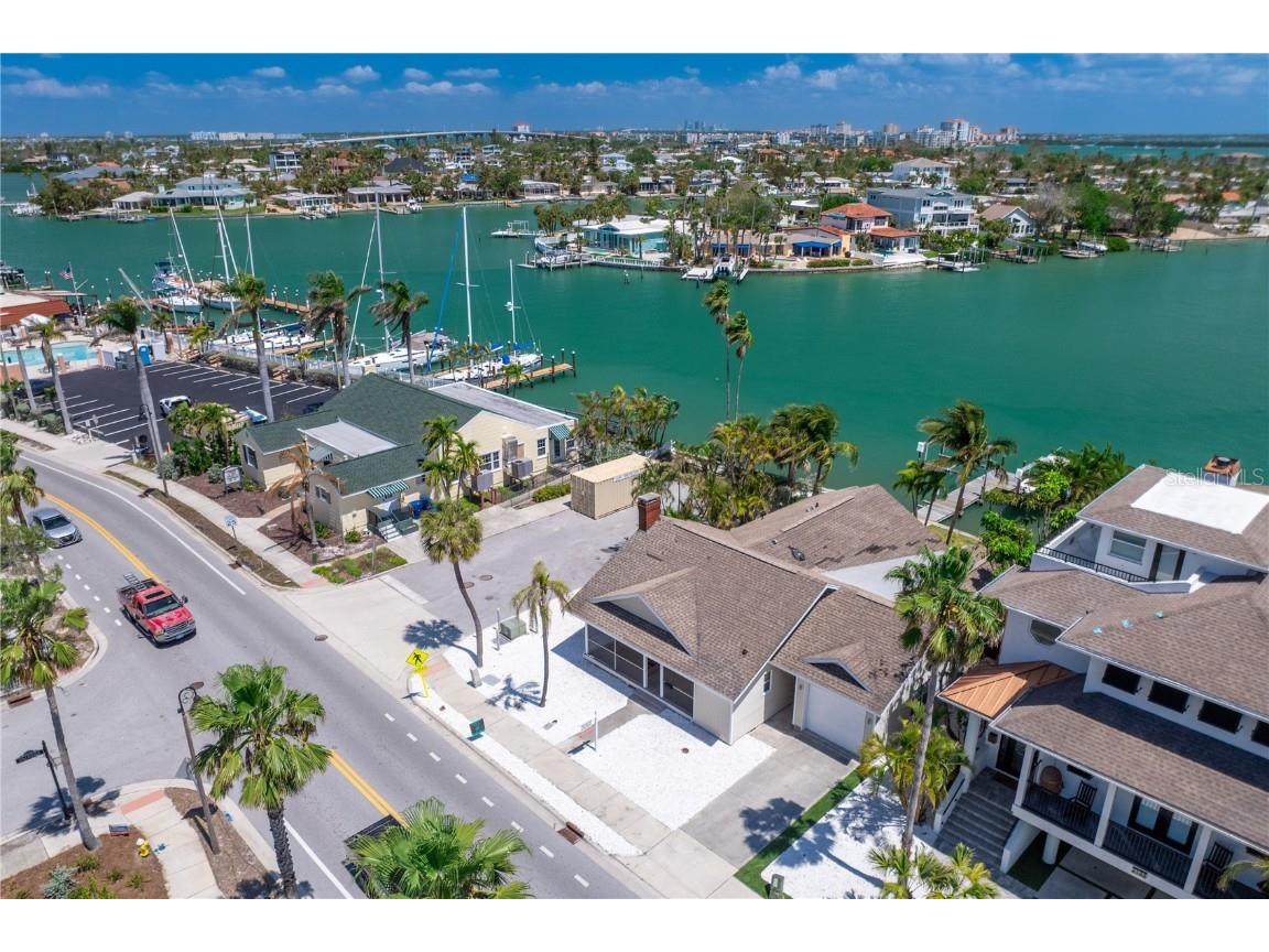 2107 Pass A Grille Way Saint Pete Beach FL 33706 - PASS A GRILLE BACK CHANNEL TB8365799 image1