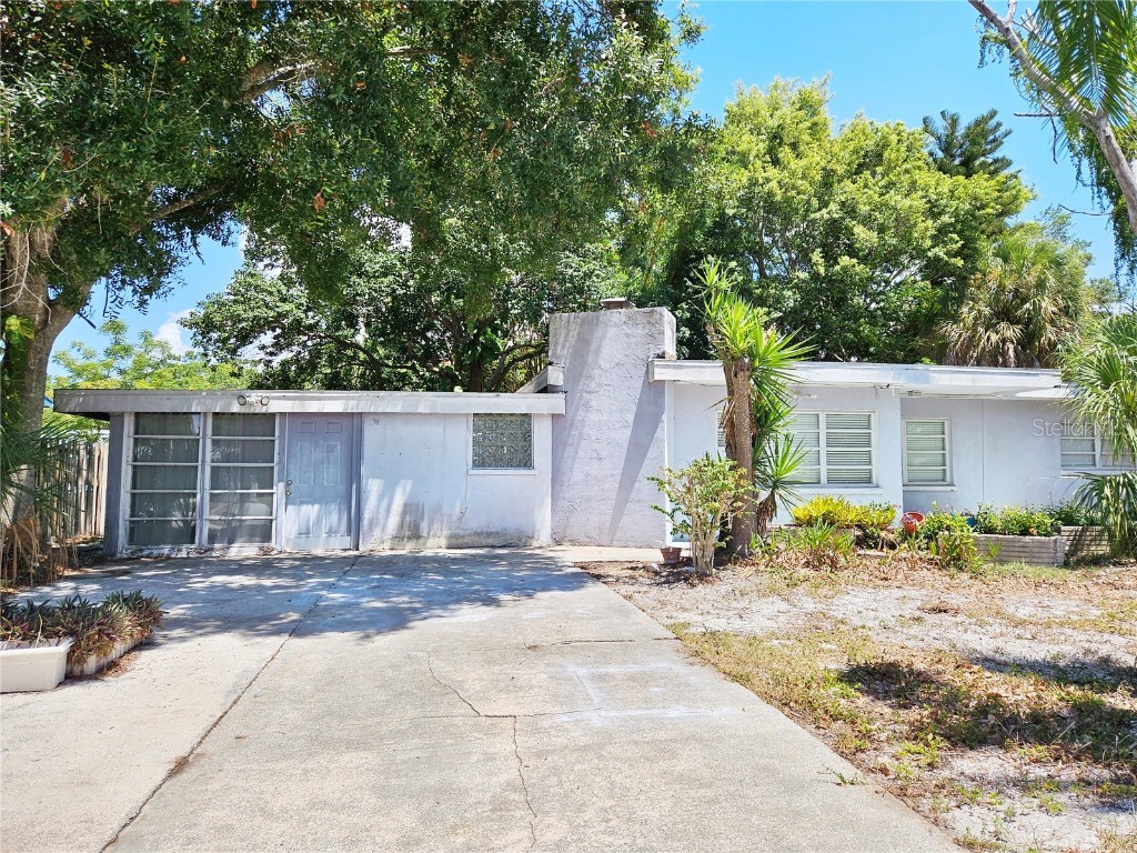 2107 Pine Terrace Sarasota FL 34231 U8210337 image1