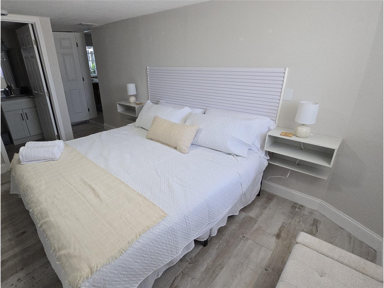 2107 Pine Terrace Sarasota FL 34231 S5147369 image12