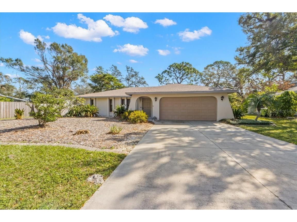 2107 S Jefferson Avenue Sarasota FL 34239 A4627458 image1