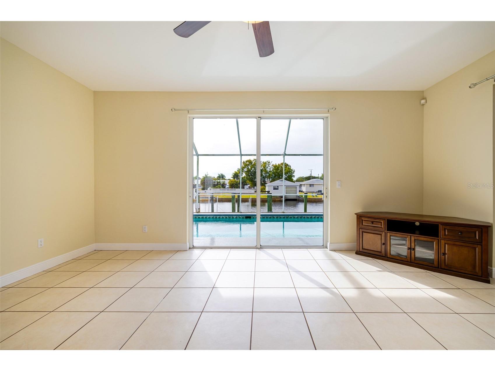 2107 Saint Croix Avenue Fort Myers FL 33905 A4684850 image24