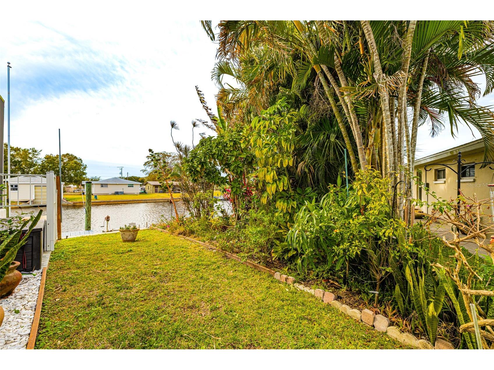 2107 Saint Croix Avenue Fort Myers FL 33905 A4684850 image64