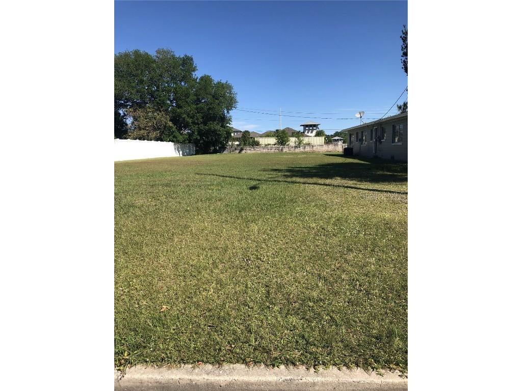 2107 W Gore Street Orlando FL 32805 O6097386 image1