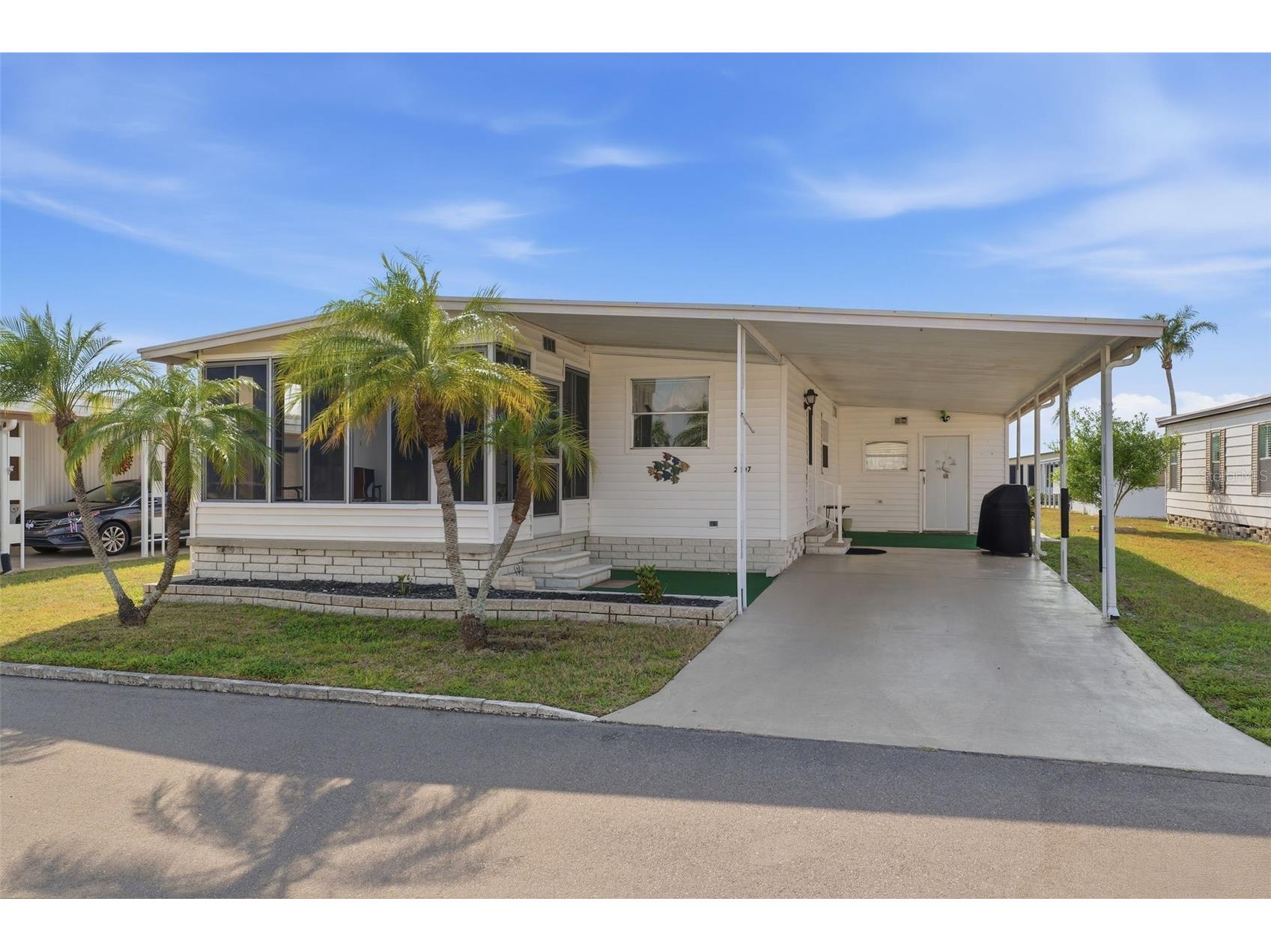 2107 Wailua Drive Holiday FL 34691 W7884261 image1