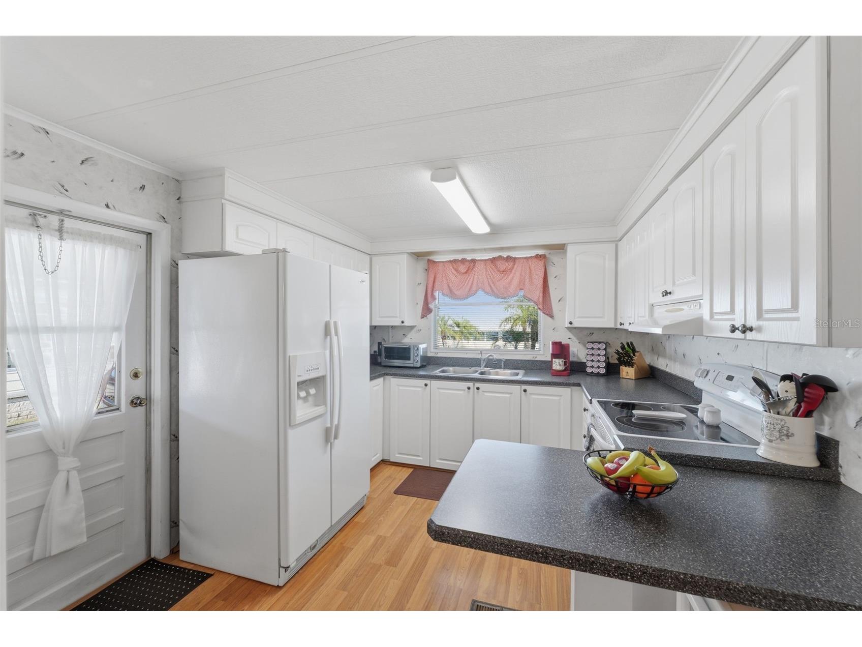 2107 Wailua Drive Holiday FL 34691 W7884261 image4