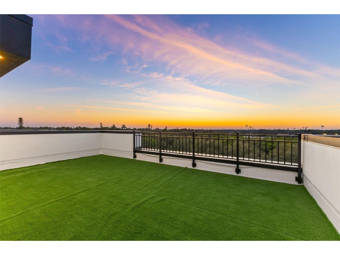 2108 4th Street S Saint Petersburg FL 33705 TB8449789 image36