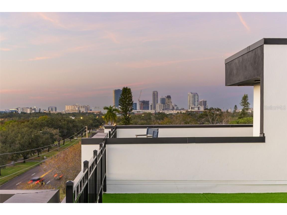 2108 4th Street S Saint Petersburg FL 33705 TB8449789 image39