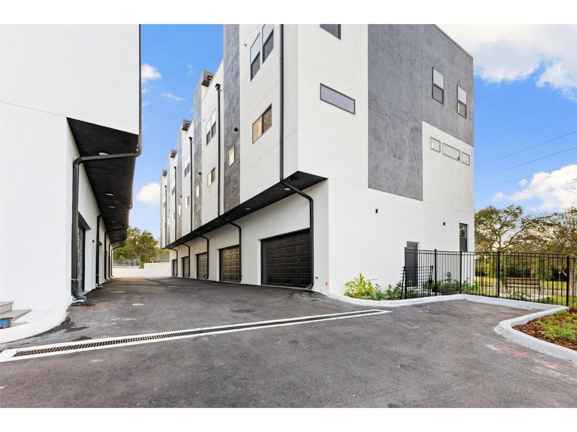 2108 4th Street S Saint Petersburg FL 33705 TB8449789 image41