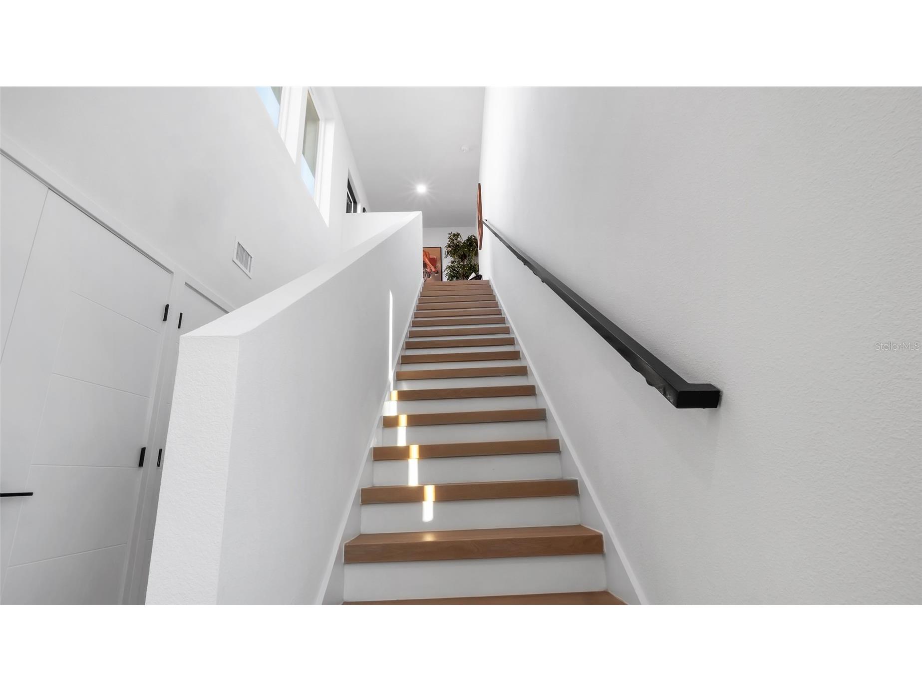 2108 4th Street S Saint Petersburg FL 33705 TB8468473 image34