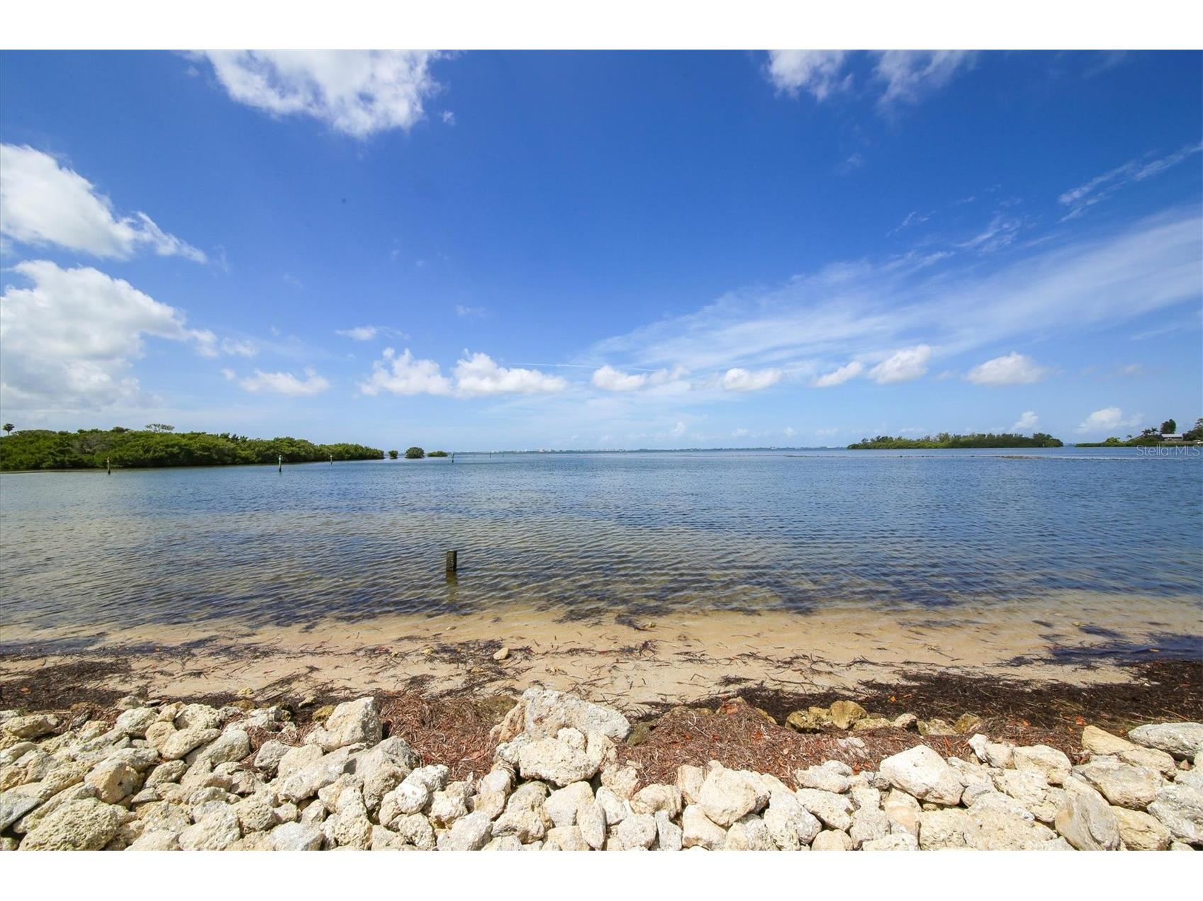 2108 Illinois Avenue Bradenton FL 34207 - SARASOTA BAY A4692673 image32