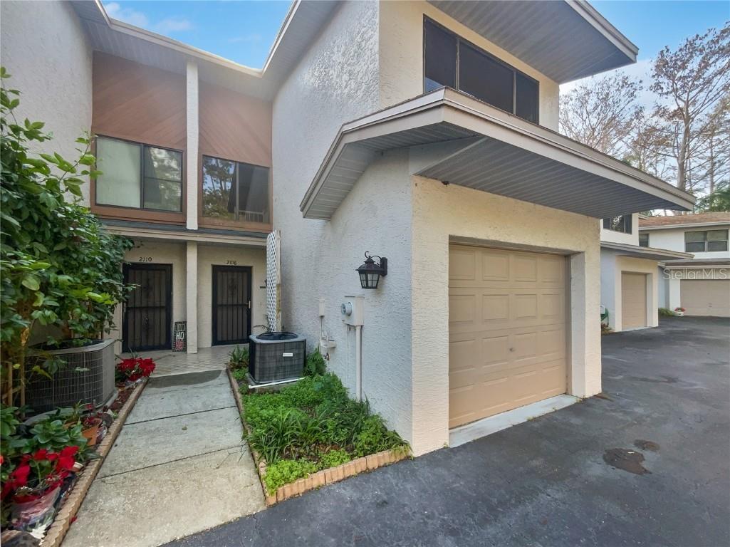 2108 Tarpon Landings Drive Tarpon Springs FL 34688 O6287272 image1