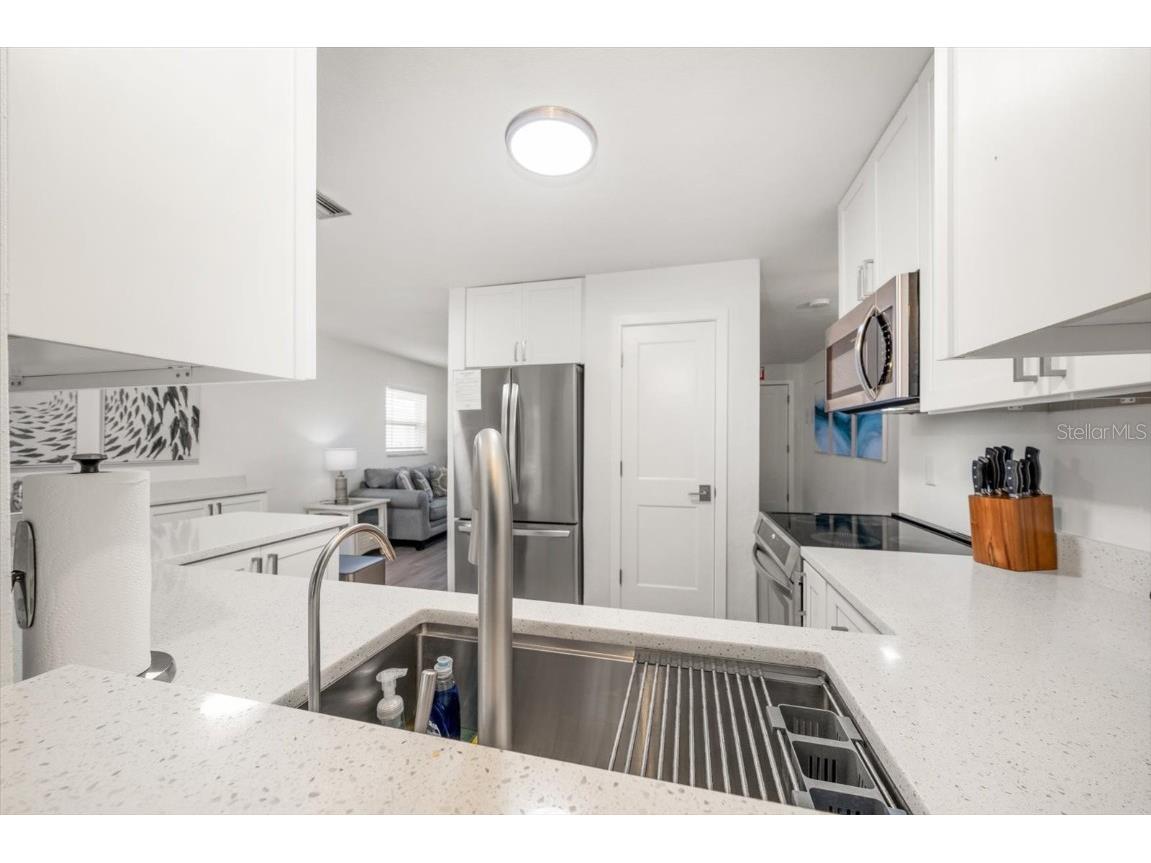 2109 Bay Boulevard Indian Rocks Beach FL 33785 - INTRACOASTAL WATERWAY TB8426984 image17