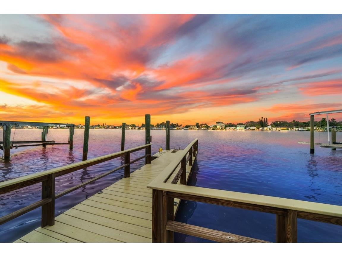 2109 Bay Boulevard Indian Rocks Beach FL 33785 - INTRACOASTAL WATERWAY TB8426984 image2