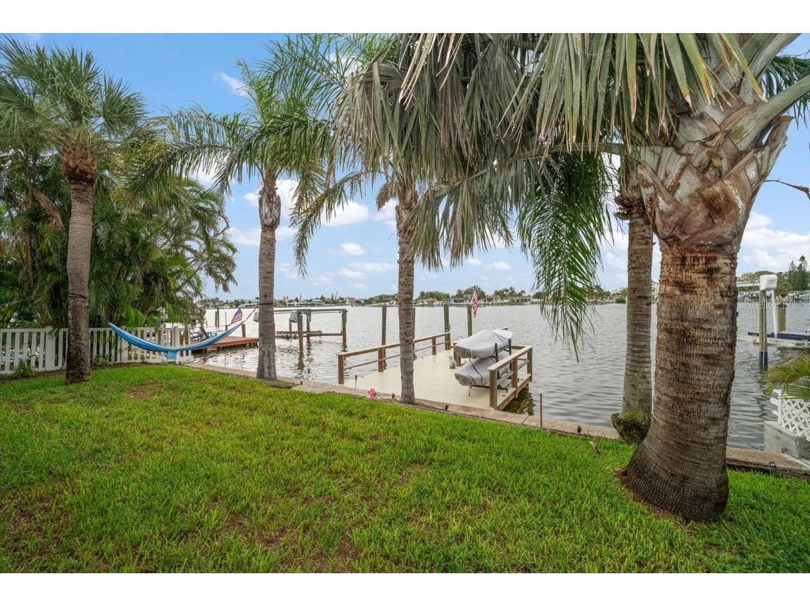 2109 Bay Boulevard Indian Rocks Beach FL 33785 - INTRACOASTAL WATERWAY TB8426984 image38