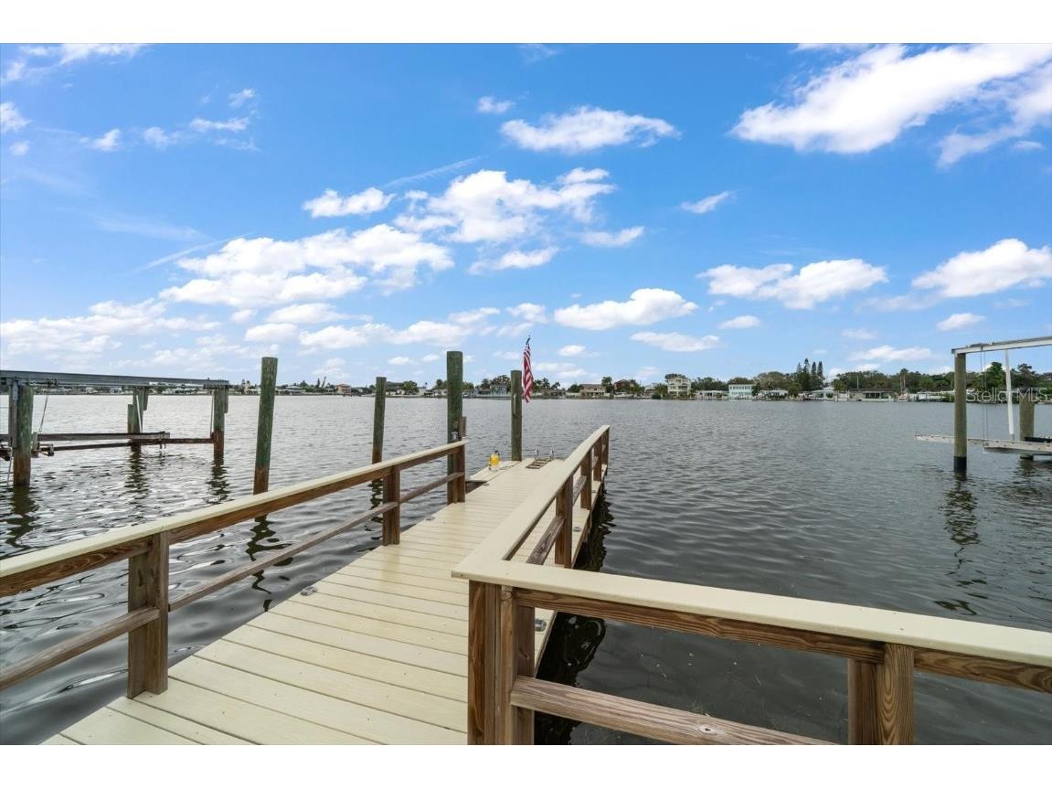 2109 Bay Boulevard Indian Rocks Beach FL 33785 - INTRACOASTAL WATERWAY TB8426984 image41
