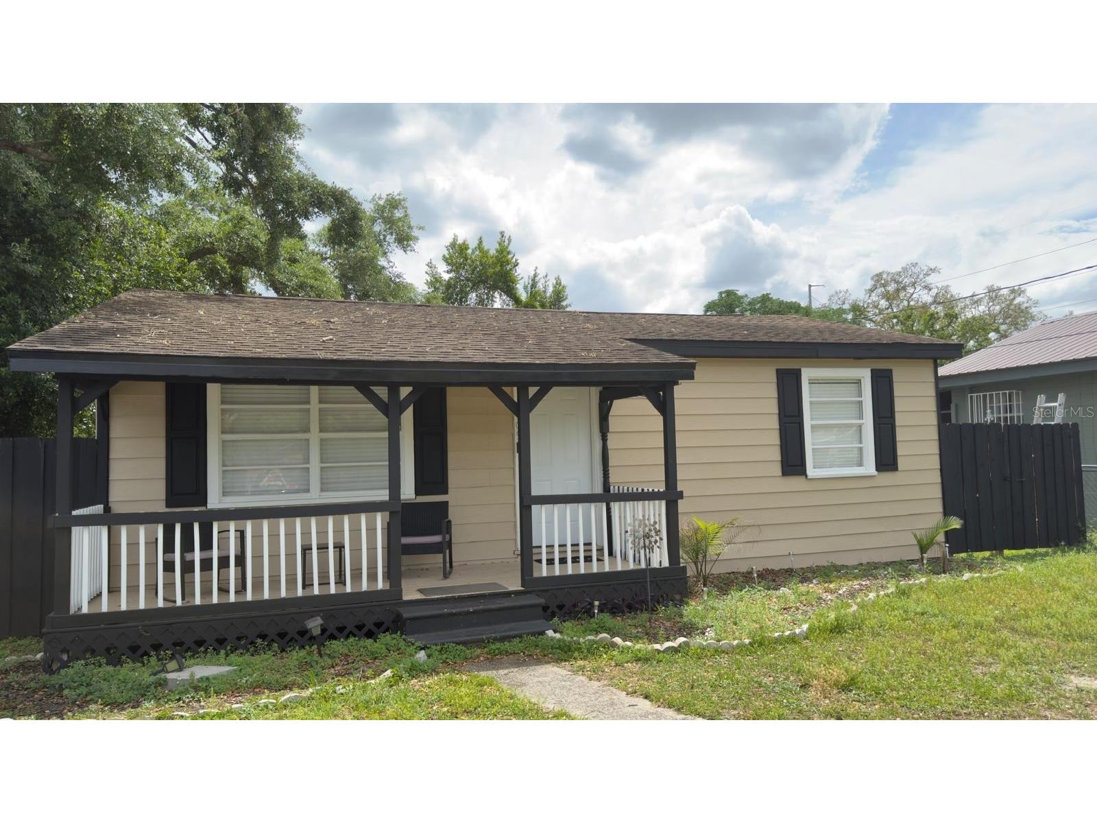 2109 E Navajo Avenue Tampa FL 33612 TB8494149 image1