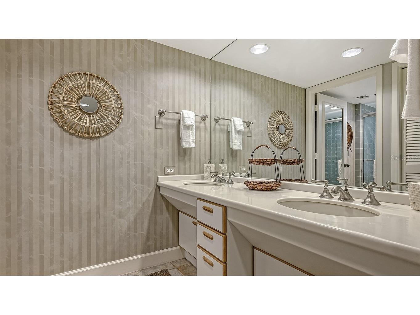 2109 Gulf Of Mexico Drive #1203 Longboat Key FL 34228 - GULF OF MEXICO A4584050 image30