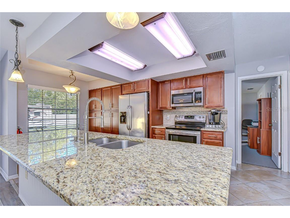 2109 Lithia Pinecrest Road Valrico FL 33596 TB8456021 image9