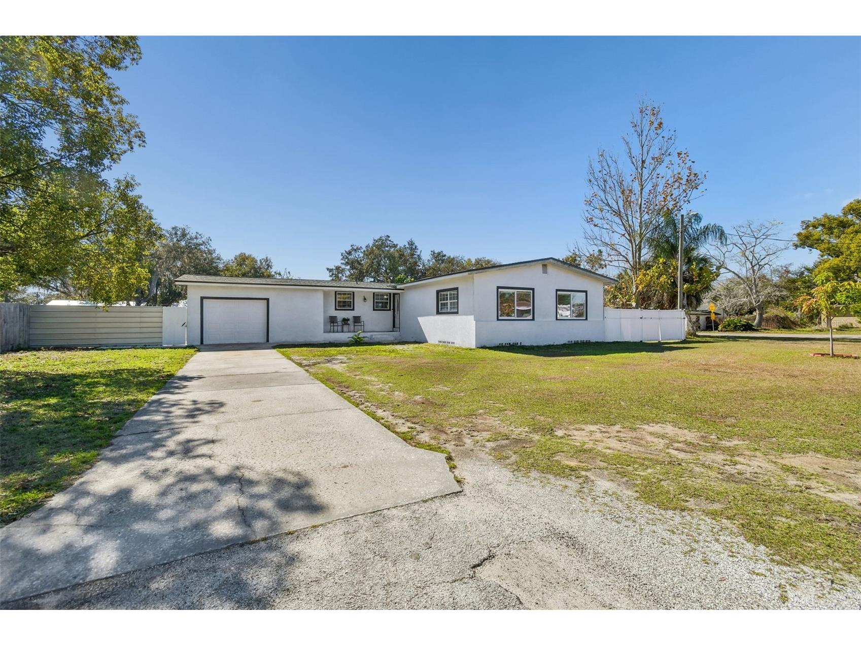 2109 Oakland Drive Brandon FL 33510 TB8470999 image1
