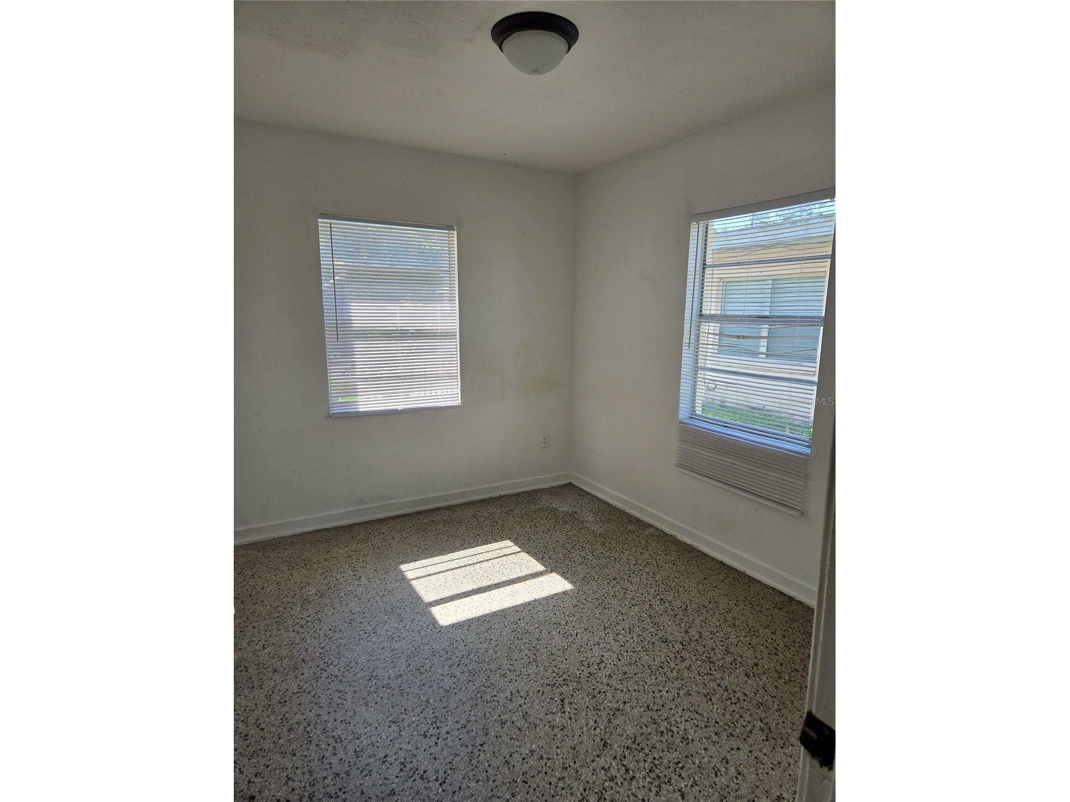 2109 S Mills Avenue Orlando FL 32806 O6416592 image7