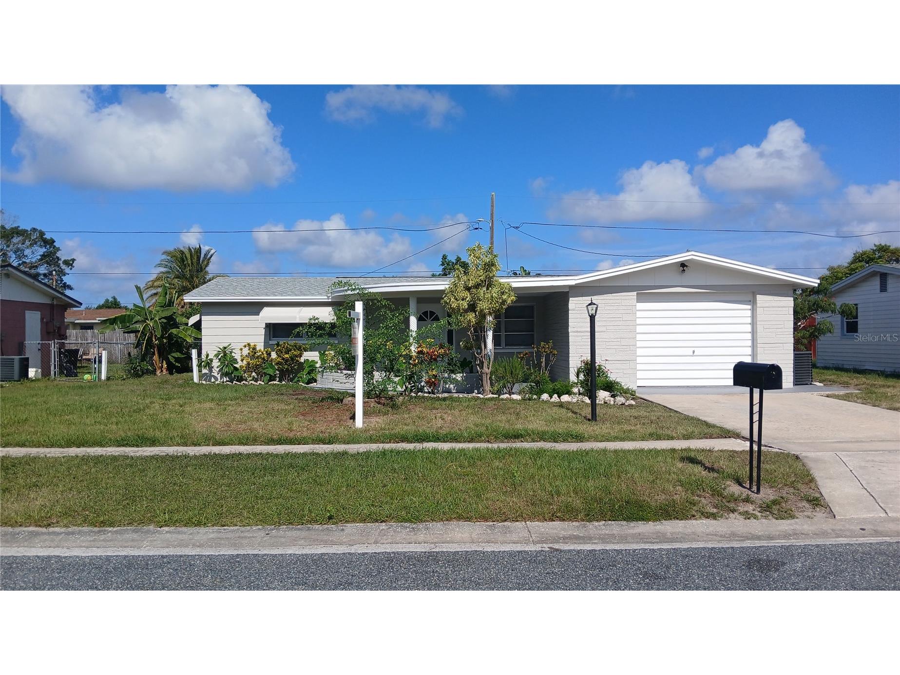 2109 Shannon Drive Holiday FL 34690 TB8523552 image1