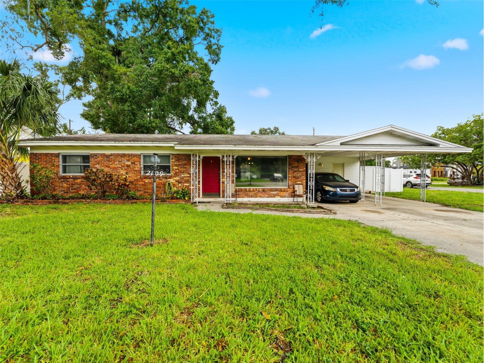 2109 W Erna Drive Tampa FL 33603 TB8516966 image1
