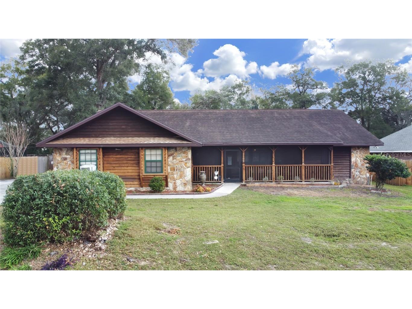 2109 Wheeler Oaks Drive Brandon FL 33510 T3499621 image1