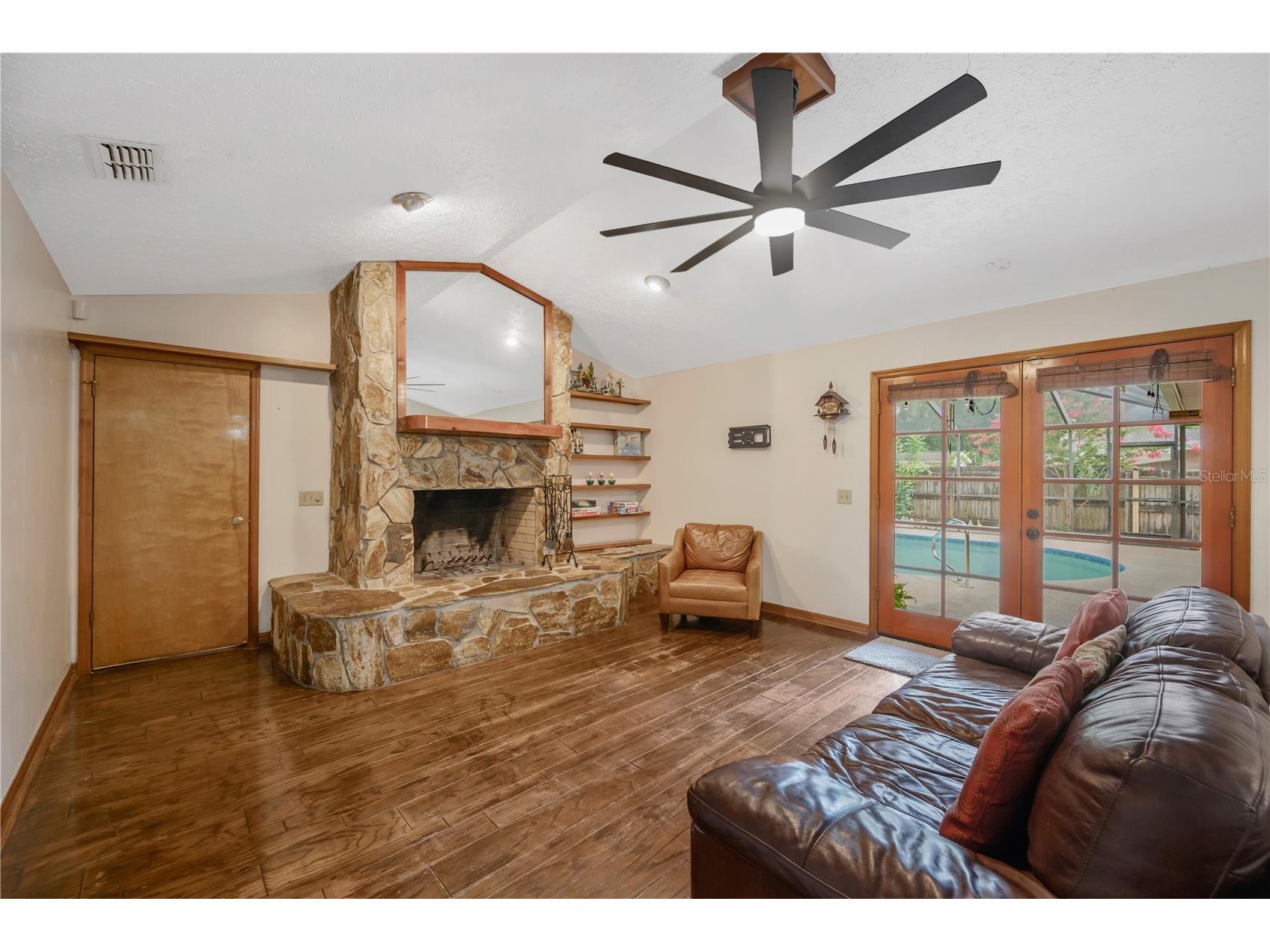 2109 Wheeler Oaks Drive Brandon FL 33510 TB8526109 image3