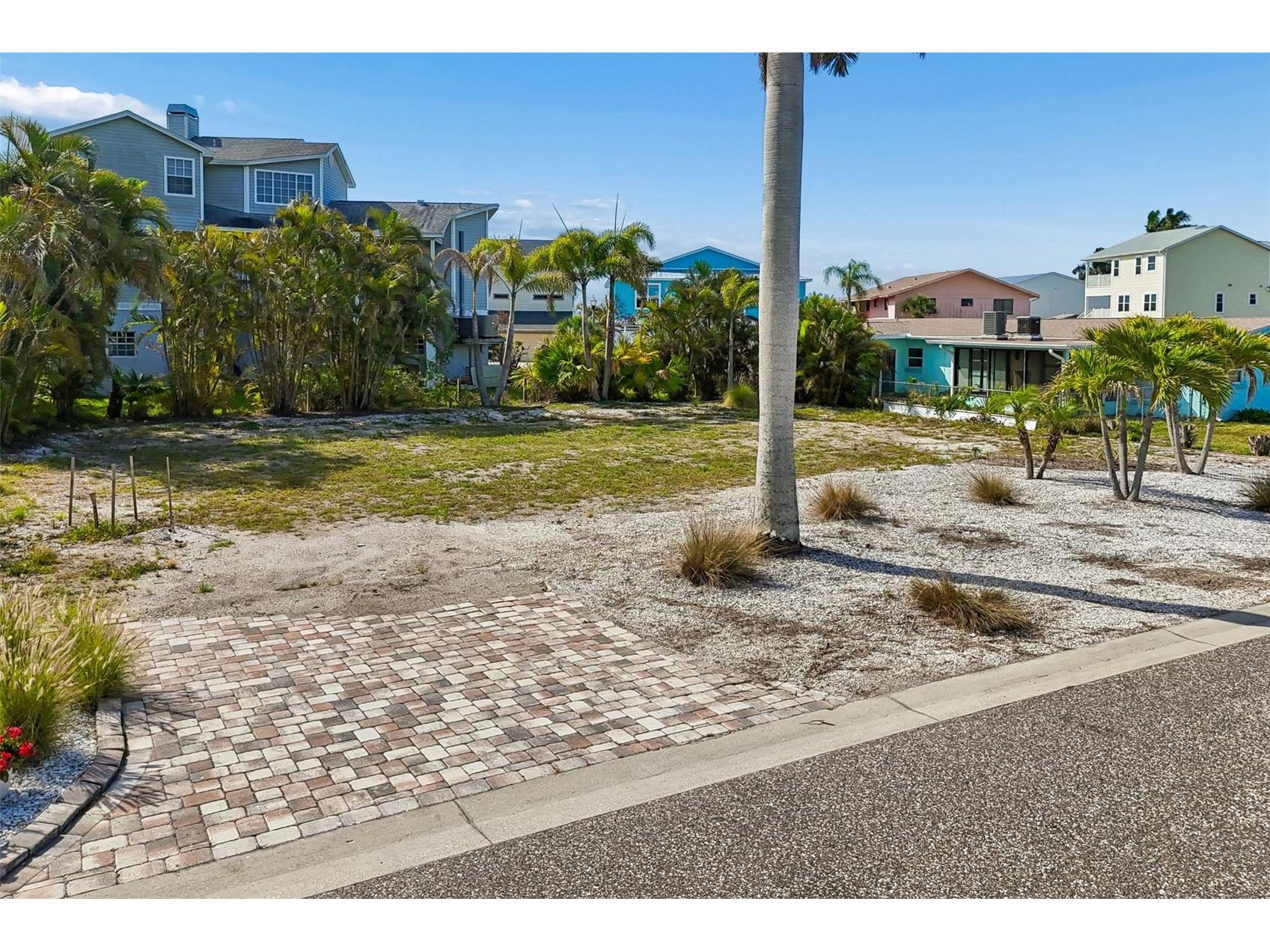 211 176th Terrace Drive E Redington Shores FL 33708 TB8505751 image3