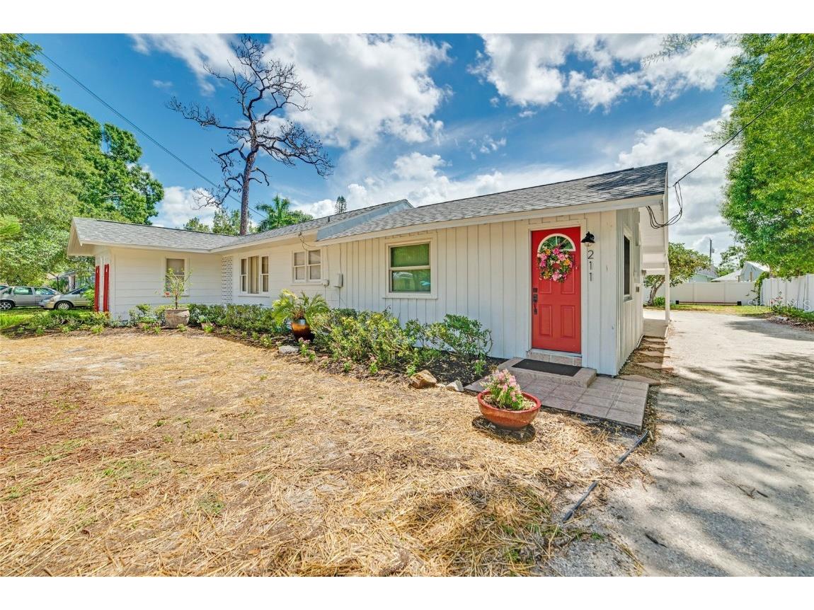211 43rd Street W Bradenton FL 34209 A4614770 image1
