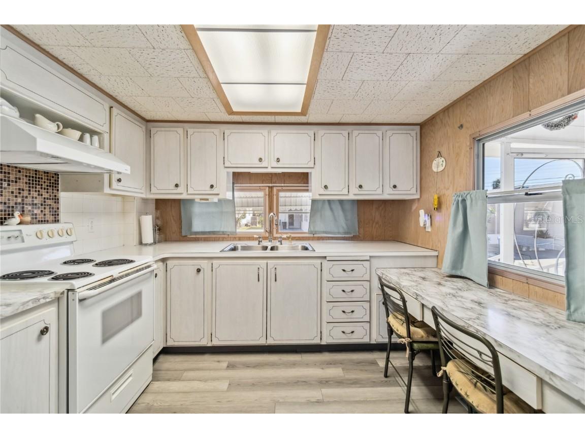 211 52nd Avenue Plaza W Bradenton FL 34207 TB8426066 image13