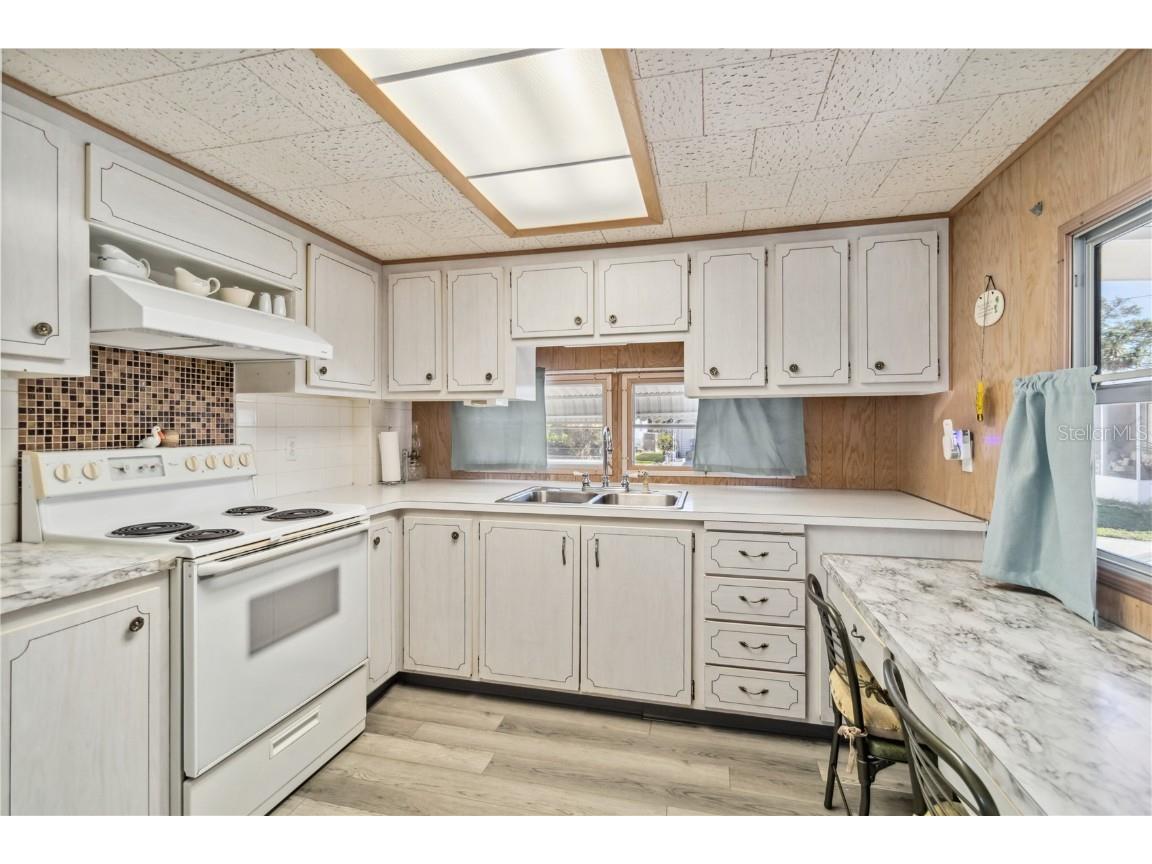 211 52nd Avenue Plaza W Bradenton FL 34207 TB8426066 image15