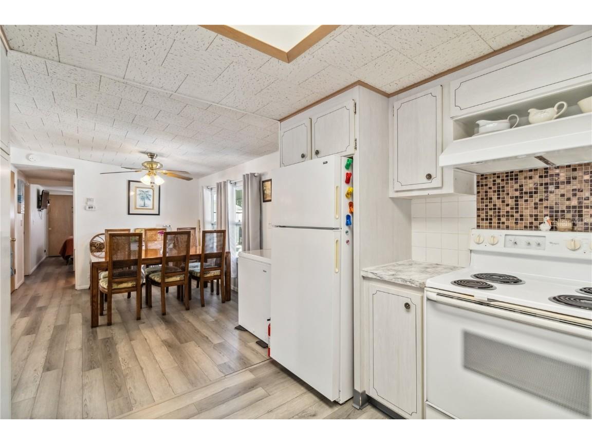 211 52nd Avenue Plaza W Bradenton FL 34207 TB8426066 image16