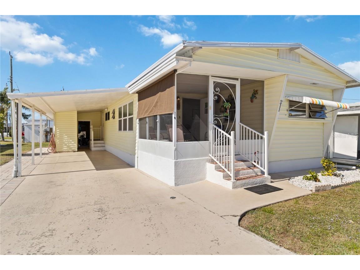 211 52nd Avenue Plaza W Bradenton FL 34207 TB8426066 image2