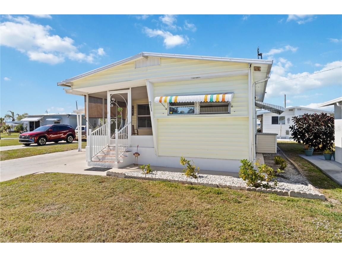 211 52nd Avenue Plaza W Bradenton FL 34207 TB8426066 image3