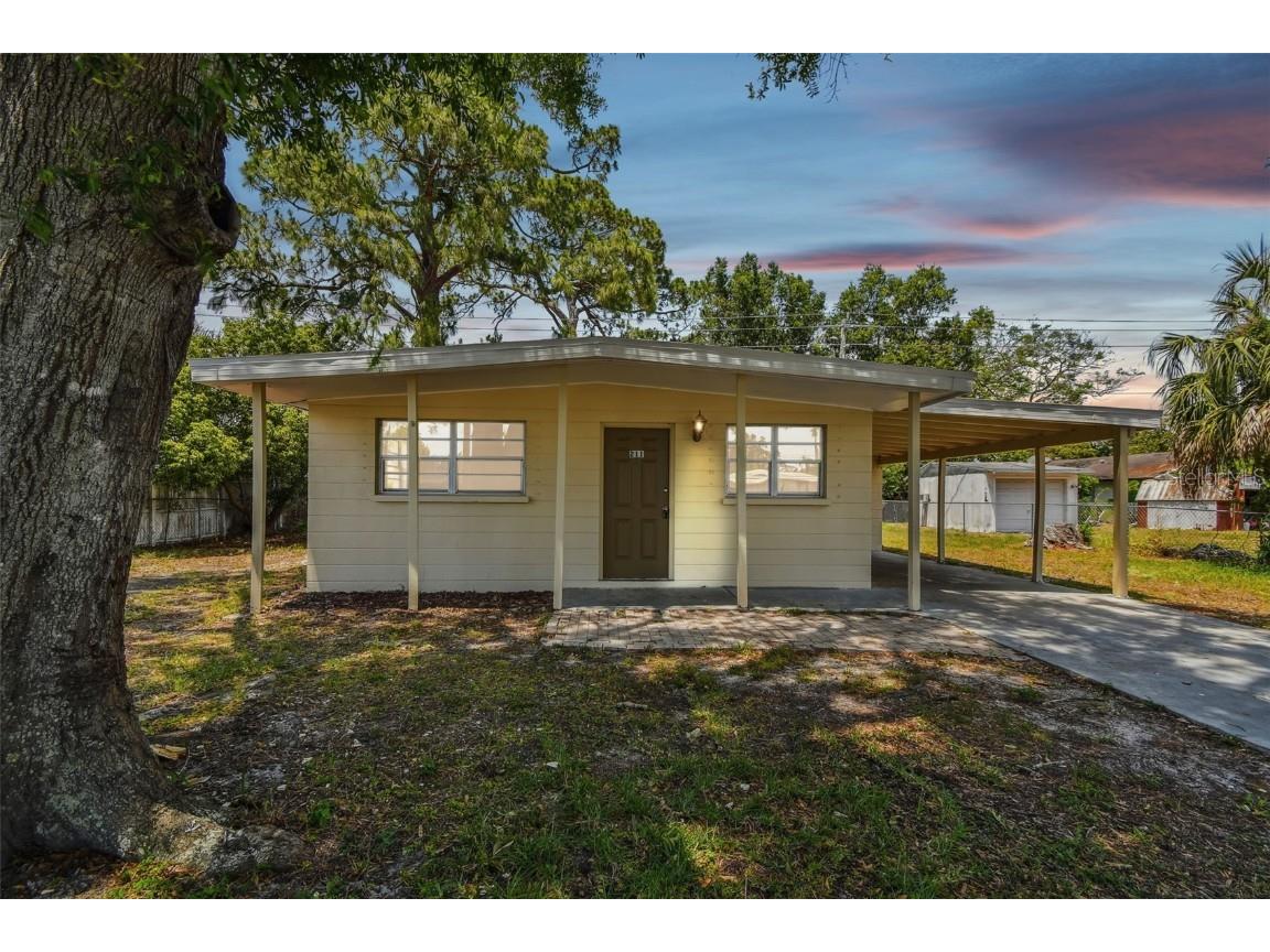 211 59th Avenue Drive W Bradenton FL 34207 A4554498 image1