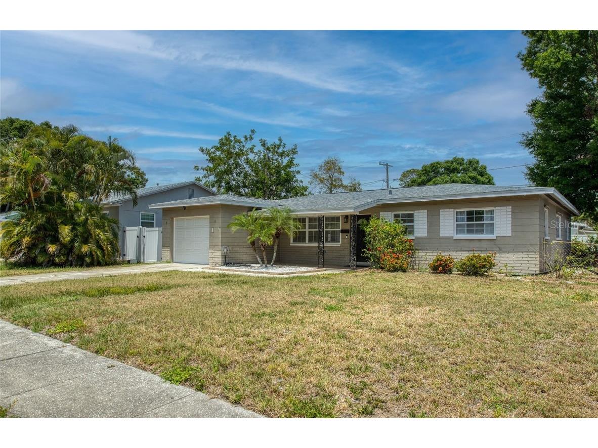 211 80th Avenue N Saint Petersburg FL 33702 TB8381346 image1